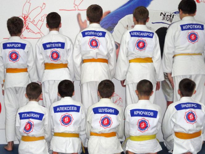 Команда «Алтайский витязь» заняла второе место на Всероссийских соревнованиях в Курске среди юношей до 13 лет.