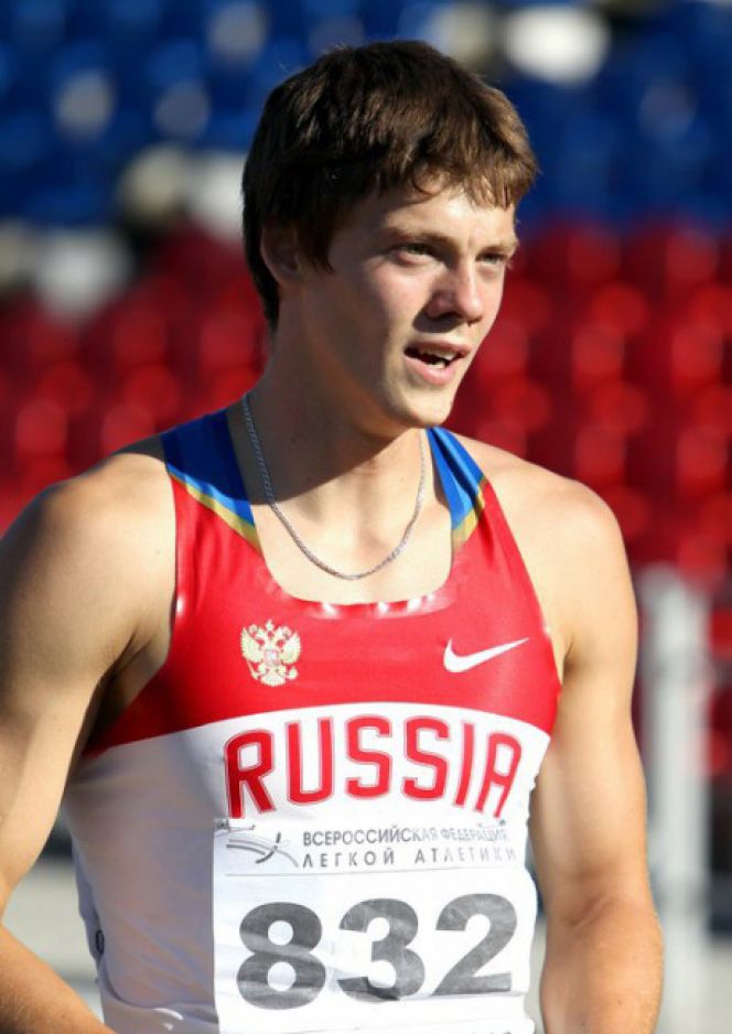 Алексей Дрёмин – победитель соревнований на призы Юлии Печёнкиной в барьерном спринте.