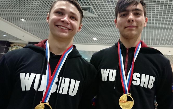 Егор Пахомов (слева) и Михаил Марковский – первые в истории спортивного ушу Алтайского края чемпионы России