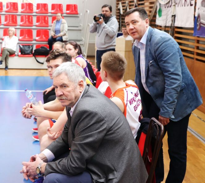 Олимпийский чемпион Мюнхена Иван Едешко принял участие в матче звезд «КЭС-Баскет» в качестве тренера