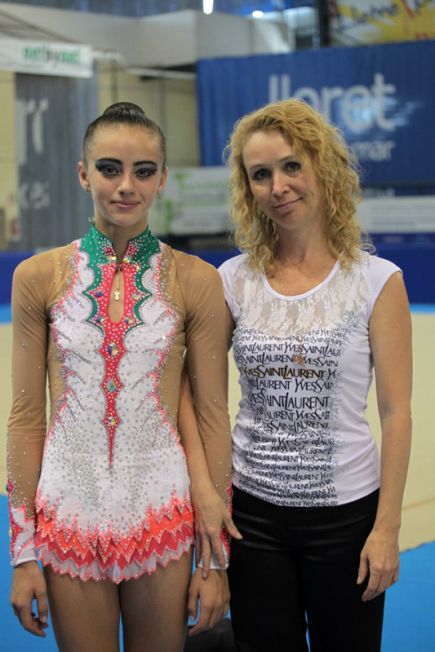 Воспитанницы ДЮСШ «Жемчужина Алтая» завоевали две медали на международных соревнованиях «Vitri Cap + junior» в Испании (фото).