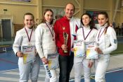 Саблистки "Алтая" выиграли серебро на командном чемпионате СФО