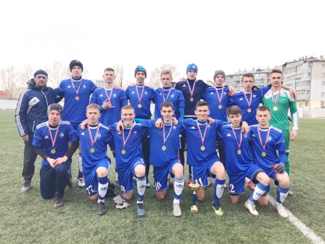 «Динамо-2002» - победитель первенства края. Фото: altaifootball.ru.