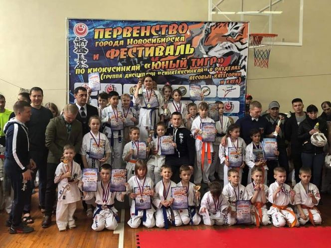 Команда Барнаула выиграла первенство Новосибирска