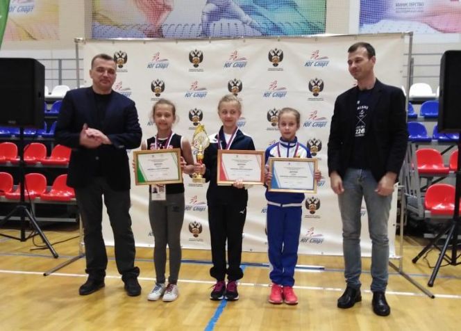 Ксюша Воронина из Новичихи - призёр I фестиваля Всероссийского физкультурно-спортивного комплекса ГТО среди семейных команд