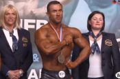 Александр Барбашин выиграл титул чемпиона Европы