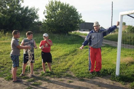 Разогнал деревенскую скуку