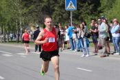 В Барнауле прошёл легкоатлетический пробег «Кольцо Победы»