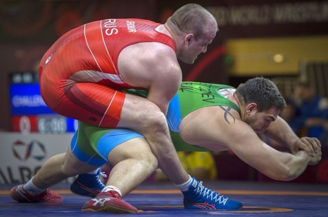 На фото: Виталий Щур во время поединка на чемпионате Европы-2018