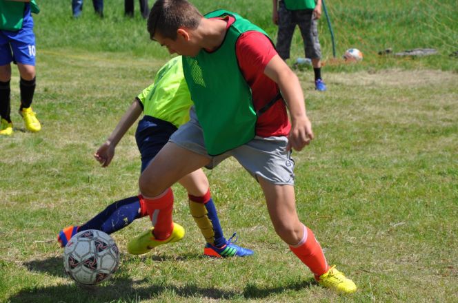 Фото прошлогоднего турнира по мини-футболу памяти Василия Семёновича Шалимова.