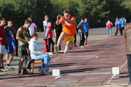 «А стройотряды уходят дальше…»