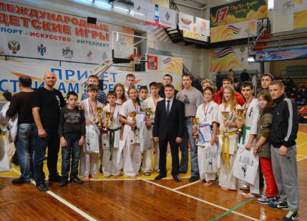 Алтайские спортсмены – победители и призёры открытого первенства Новосибирской области по киокусинкай каратэ.