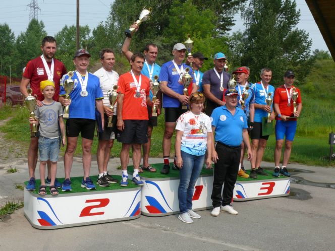 В Барнауле подвели итоги краевых соревнований ветеранов по летнему биатлону