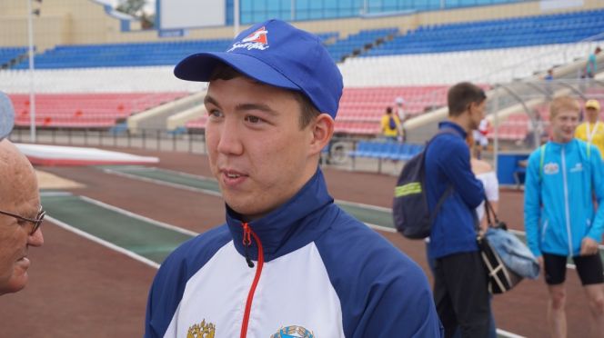 Владислав Ломков