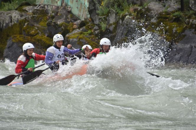 В Алтайском районе на реке Катунь состоялось первенство России по рафтингу
