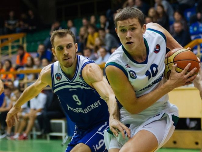 24 августа. Барнаул. С/к "Победа". Товарищеский матч "АлтайБаскет" - "Новосибирск"