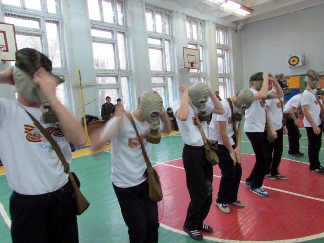 В Усть-Каменогорске состоялась международная встреча «Салют Победы» среди воспитанников военно-патриотических клубов Казахстана и Алтайского края.