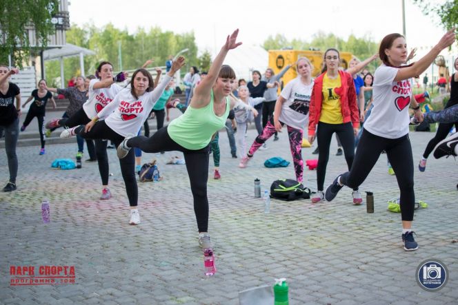 1 сентября. Барнаул. Парк спорта. Массовая городская тренировка