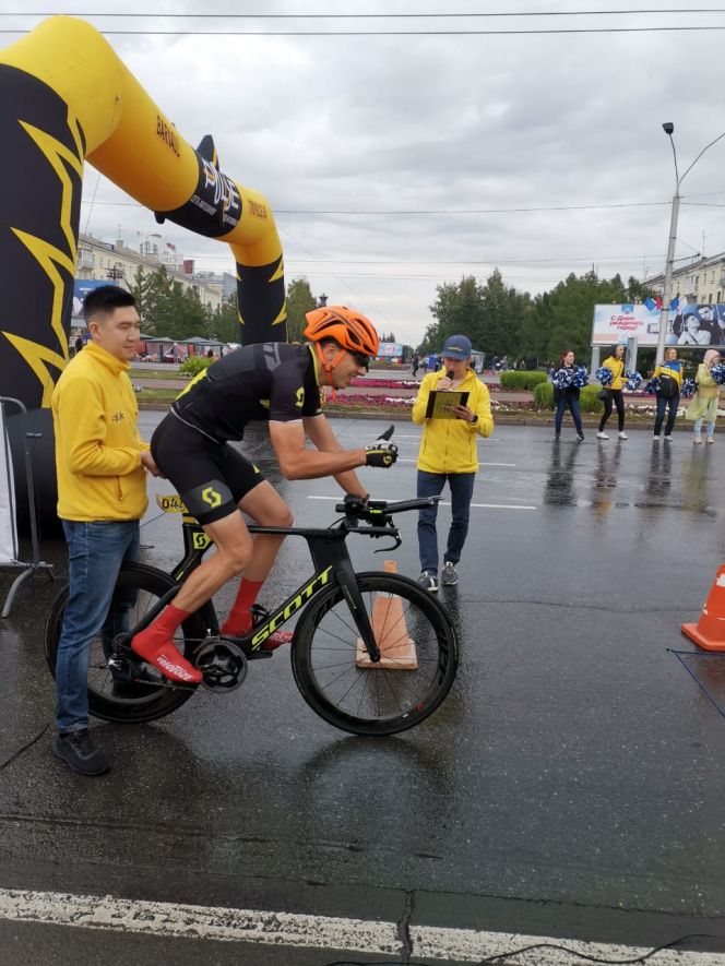 Барнаулец Сергей Масленников выиграл шоссейный чемпионат Алтайского края "Тур де Барнео"