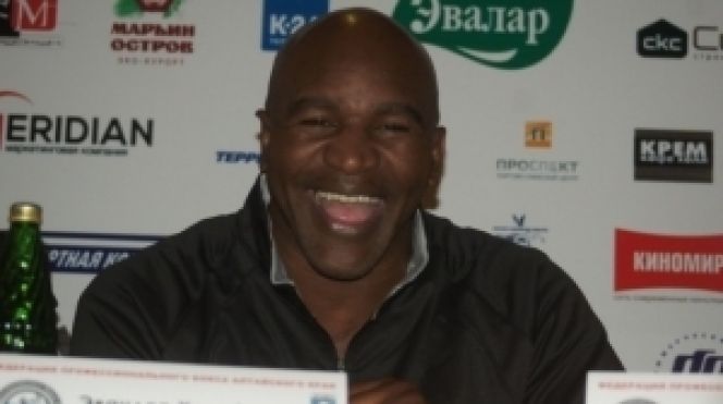 Эвандер Холифилд: «Холода для меня – не проблема»