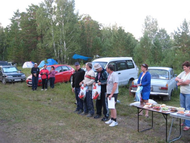 В посёлке Колывань прошло Открытое Первенство края по спортивному ориентированию бегом среди ветеранов.