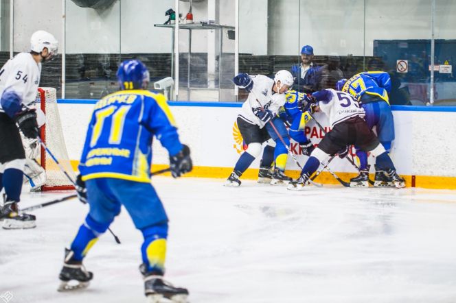 Хоккеисты «Динамо-Алтай» в третьем матче на выезде выиграли «Челны»  в овертайме - 4:3