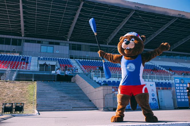 Бобру – талисману барнаульского этапа Кубка мира - дали имя Сибиряк, а приз за авторство получит воспитанник СШОР имени Костенко Влад Кудыш