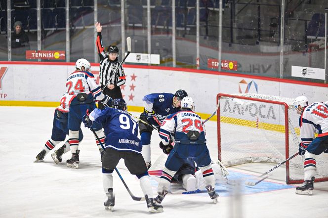 Фото: ХК "Динамо-Алтай"