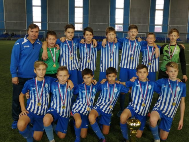 Юноши барнаульского "Динамо-2006" выиграли междугородный турнир в Томске