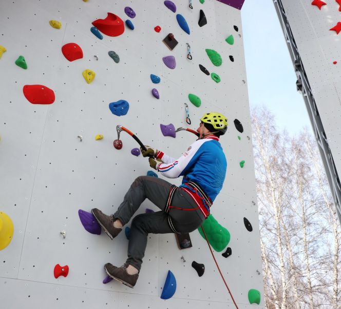 Открытие барнаульского скалодрома. Фото: Вадим Вязанцев.