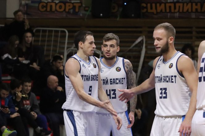 «АлтайБаскет» одержал домашнюю победу над «Иркутом» – 80:68 (добавлен фоторепортаж)
