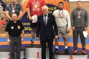 Алтайские борцы-классики привезли медали с чемпионата Сибири и завоевали путевки на чемпионат России