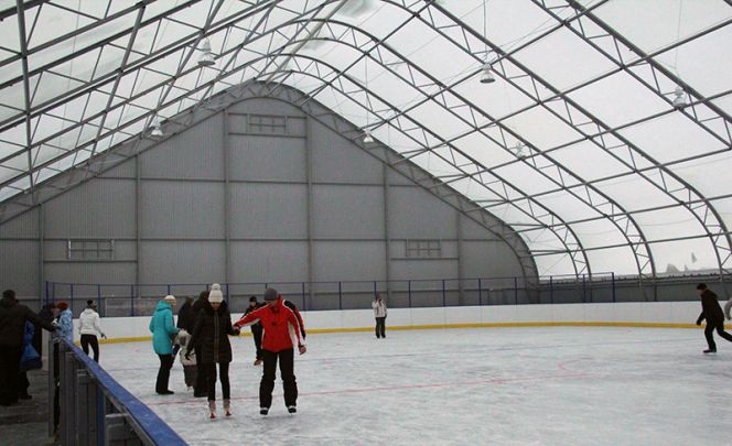 В Барнауле открыли хоккейный комплекс