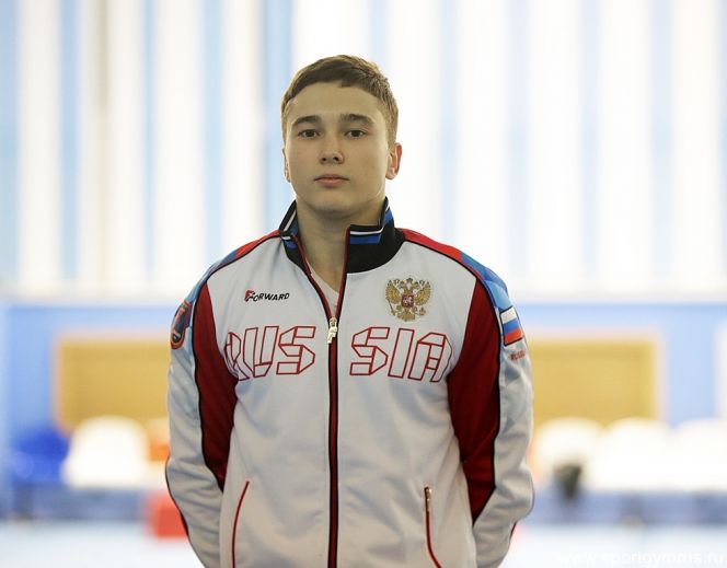 Барнаулец Денис Юров выиграл командное золото и три личных медали на международном турнире "Золотая Чайка"