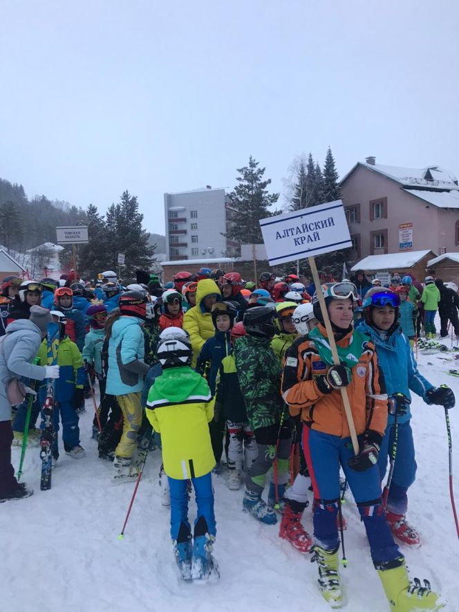 В Белокурихе подвели итоги межрегиональных соревнований "Призы Деда Мороза"