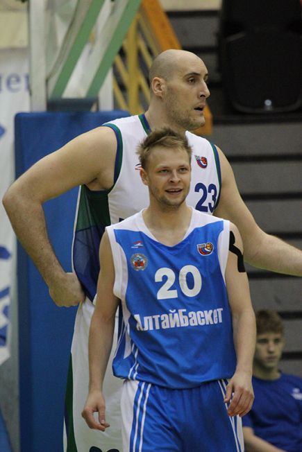 Состав "АлтайБаскета" усилит центровой Павел Подкользин.