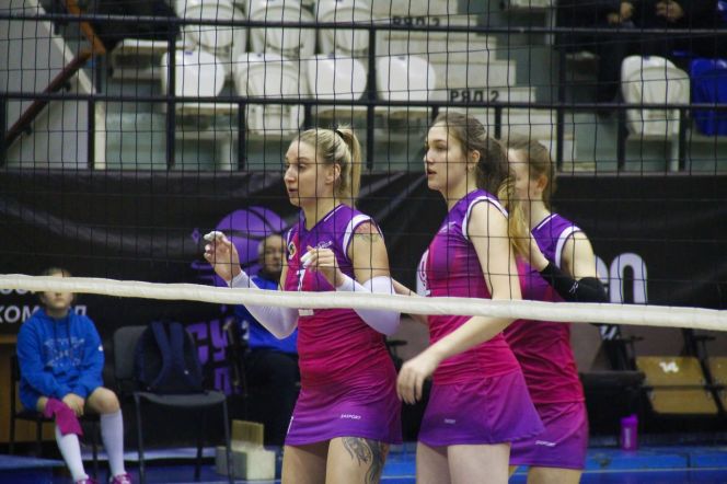 В заключительном матче 4-го тура чемпионата России в Иркутске "Алтай-АГАУ" обыграл хозяек - "Ангару"