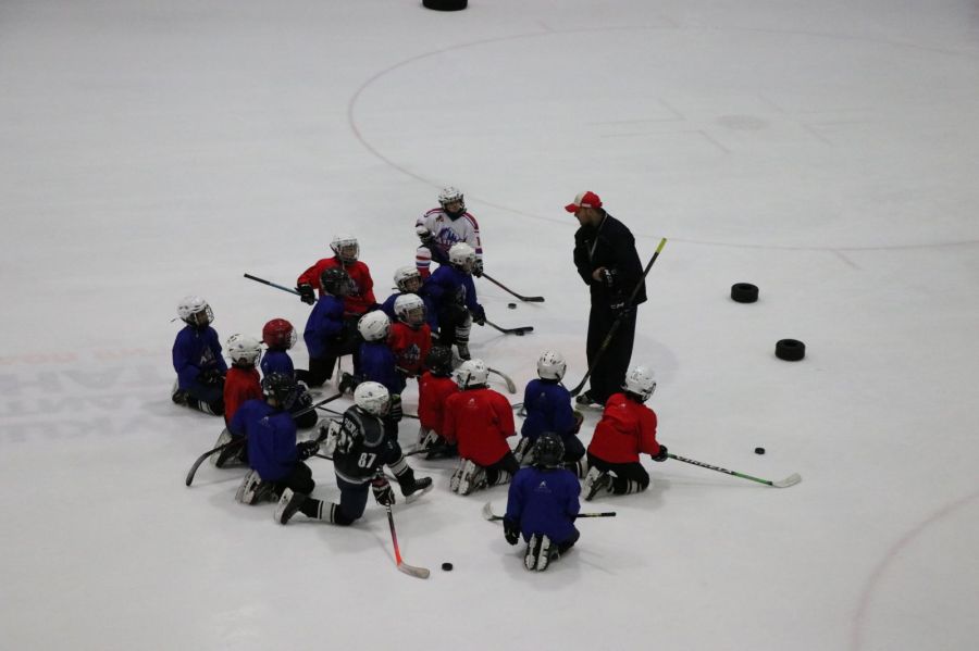 Мальчишки выбирают хоккей. СШОР «Алтай» - первый шаг к большим победам
