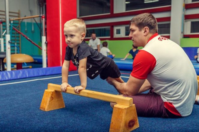 Гимнаст Хорохордин строит в Петербурге успешную детскую сеть: начал с Алтая, учел ошибки и теперь растет разумно