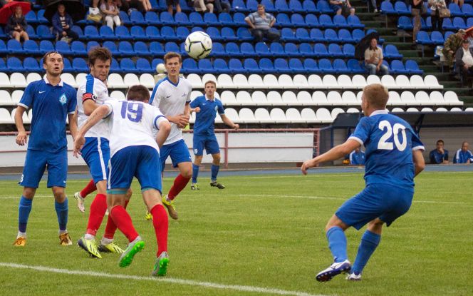 ПФЛ продолжит обсуждать с клубами будущее сезона после 12 мая