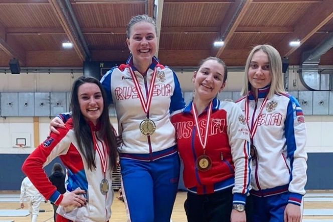 Российский пьедестал открытого чемпионата Австрии. Анна Смирнова - крайняя справа.  