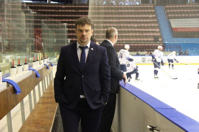 Фото: ХК "Кристалл"