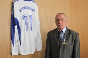 Легенда барнаульского "Динамо" Валерий Белозерский награжден золотой медалью "За особый вклад в развитие спорта и динамовского движения"