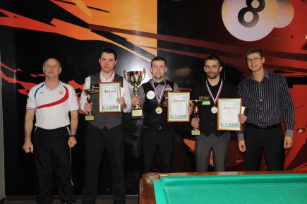 Игорь Филиппов - победитель открытого чемпионата Сибири по бильярдному спорту среди глухих.