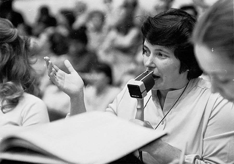 Удивительные истории от Анны Дмитриевой: о Булгакове, Солженицыне, МХАТе, вдове Чехова и даже Фреде Перри