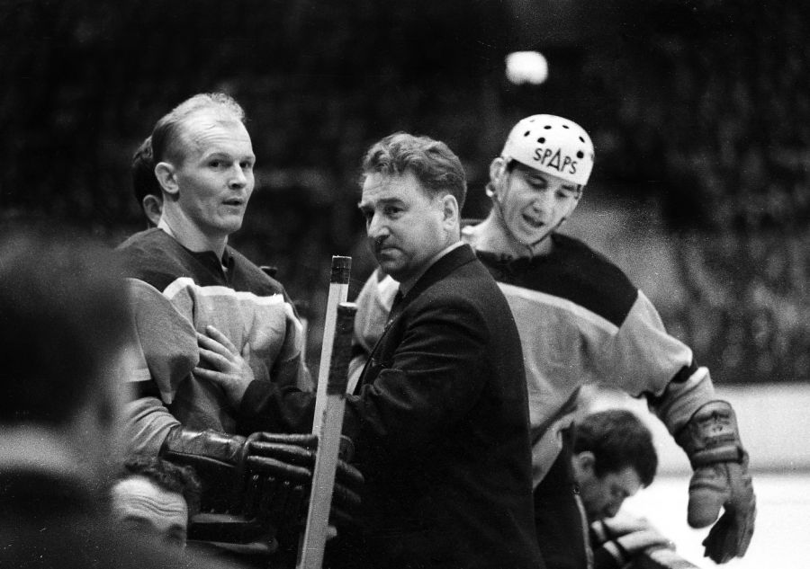 1964 год. Инсбрук. Вениамин Александров, Виктор Кузькин и Анатолий Тарасов