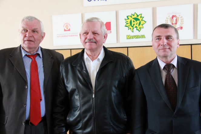 В крайспортуправлении состоялась встреча руководителя управления Владимира Альта с президентом Международного Сурдлимпийского комитета Валерием Рухледевым