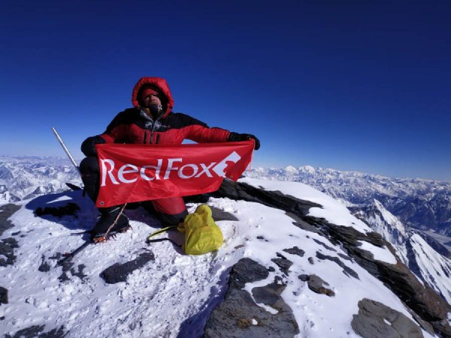 Селиверстов на вершине пика Коммунизма. Фото Александра Мороза 




