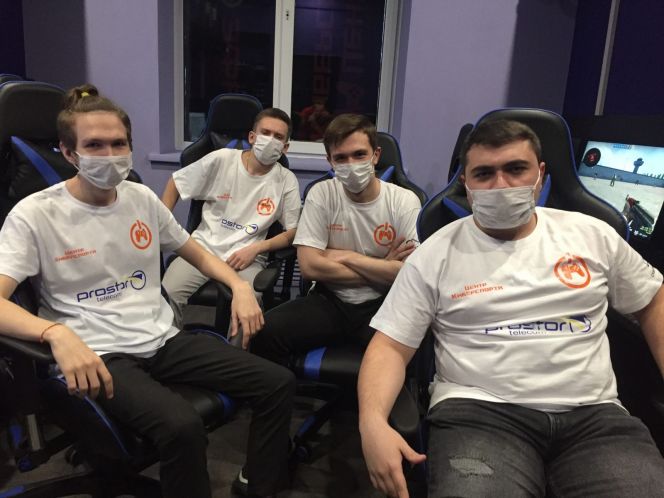 На фото: команда барнаульских киберспортсменов Prostor Telecom