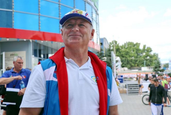 "Работы хватит!" Первое большое интервью Петра Кобзаренко, возглавившего спорт в Барнауле